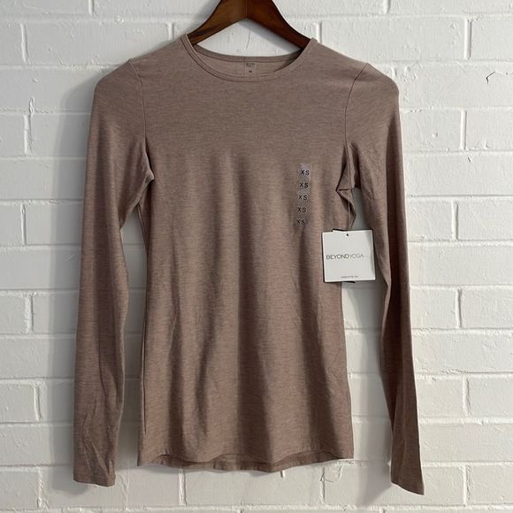 Beyond Yoga Tops - Beyond Yoga Chai Featherweight Long-Sleeve Crew QU256